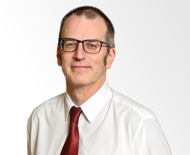 Dr James Irvine